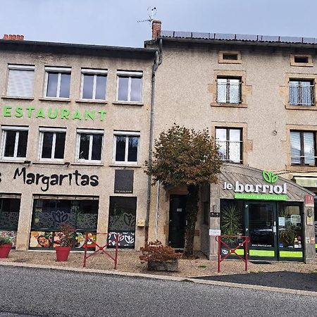 Le Barriol Hotel Saint-Julien-Chapteuil Bagian luar foto