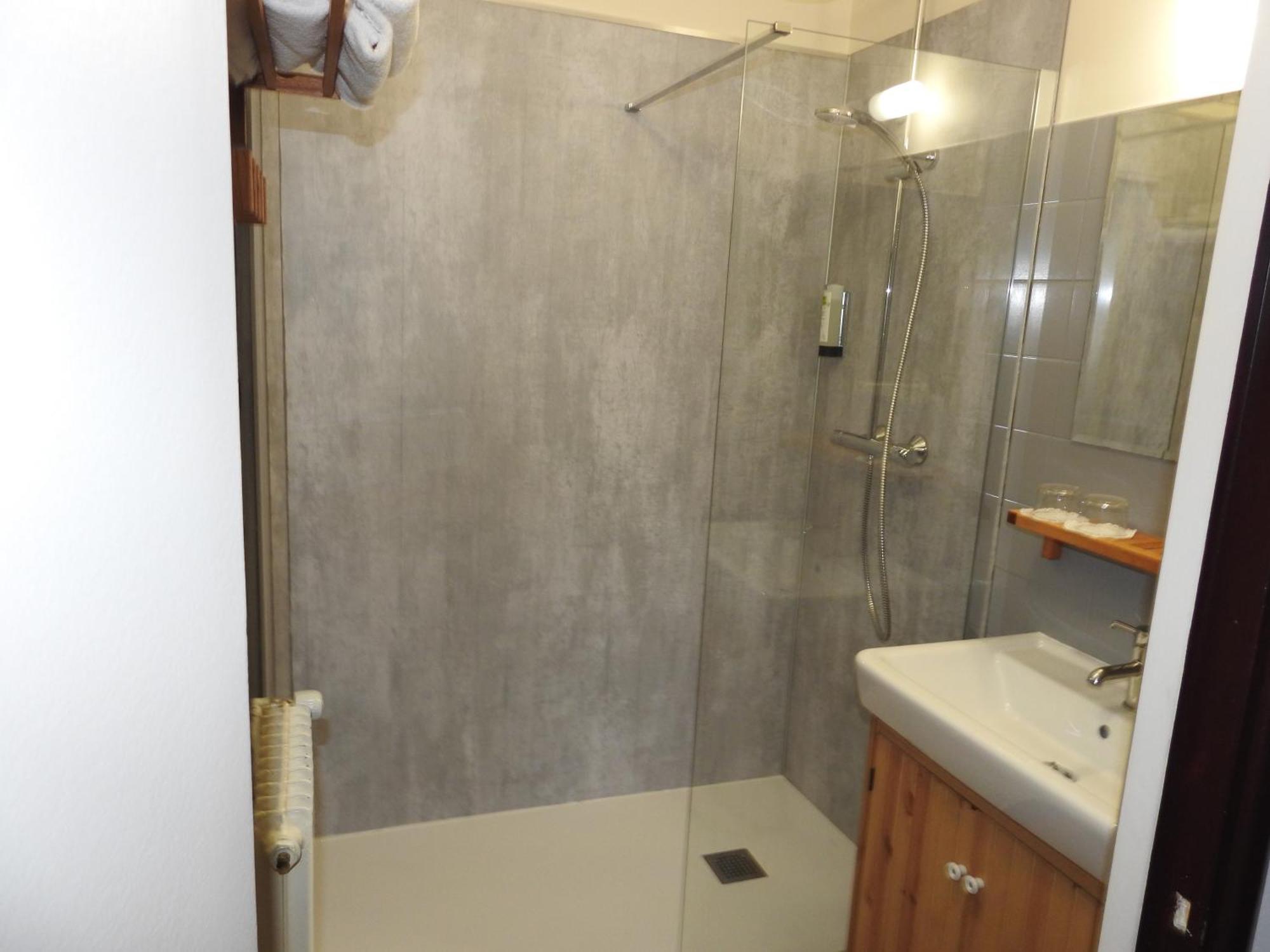 Le Barriol Hotel Saint-Julien-Chapteuil Bagian luar foto