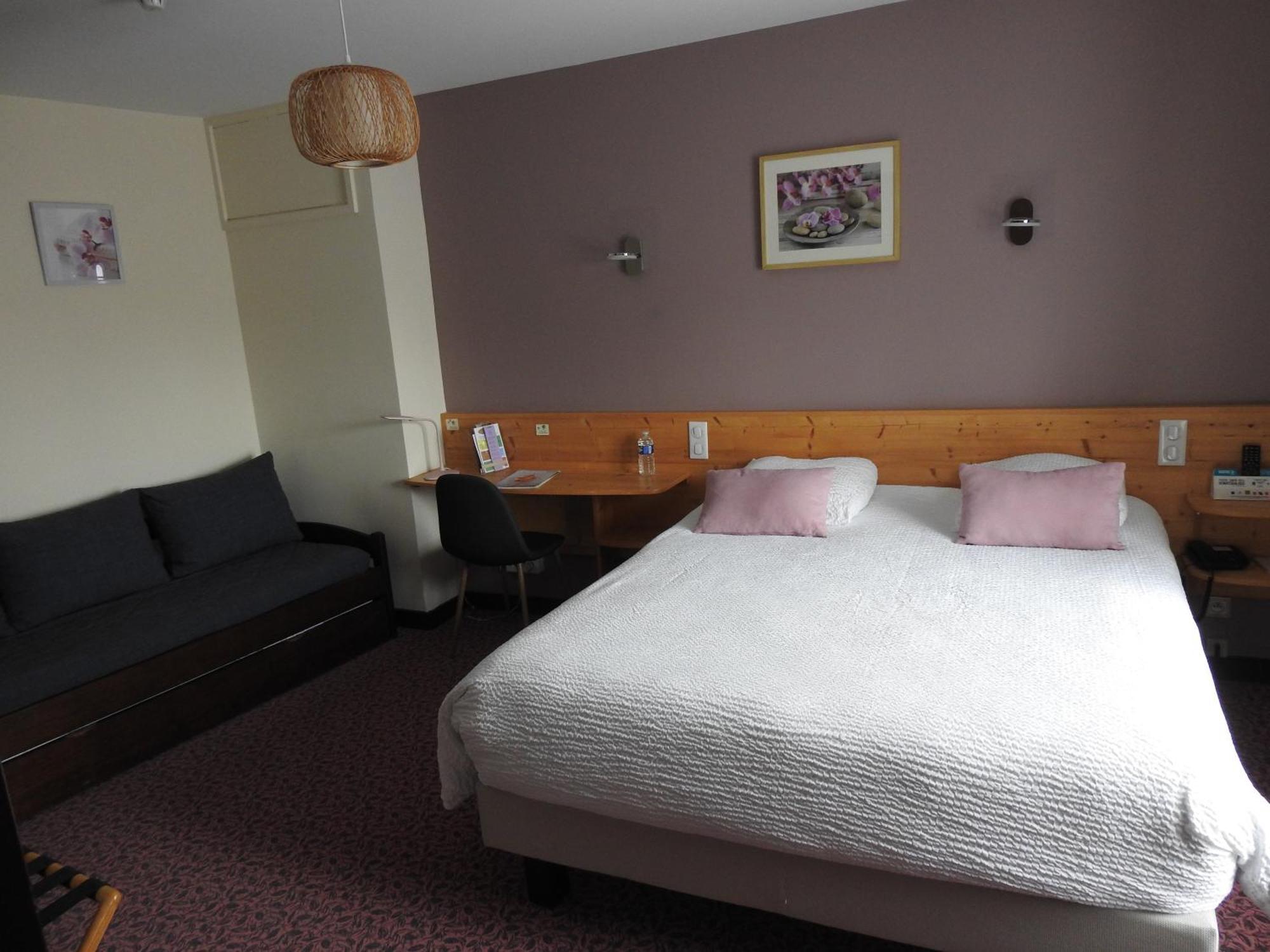 Le Barriol Hotel Saint-Julien-Chapteuil Bagian luar foto