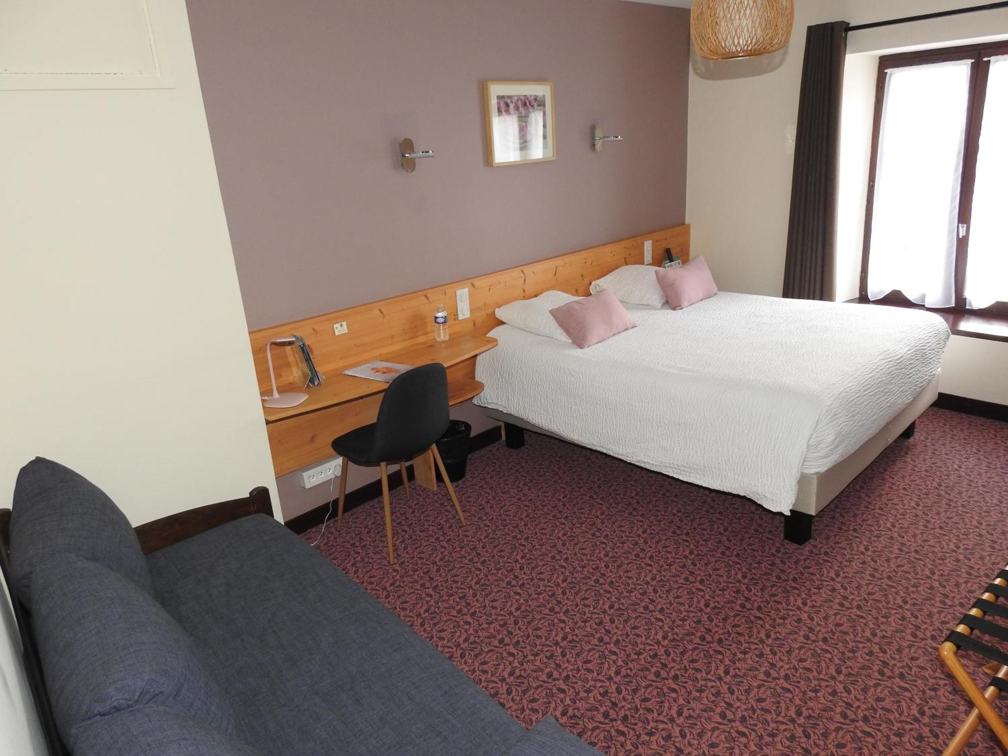 Le Barriol Hotel Saint-Julien-Chapteuil Bagian luar foto