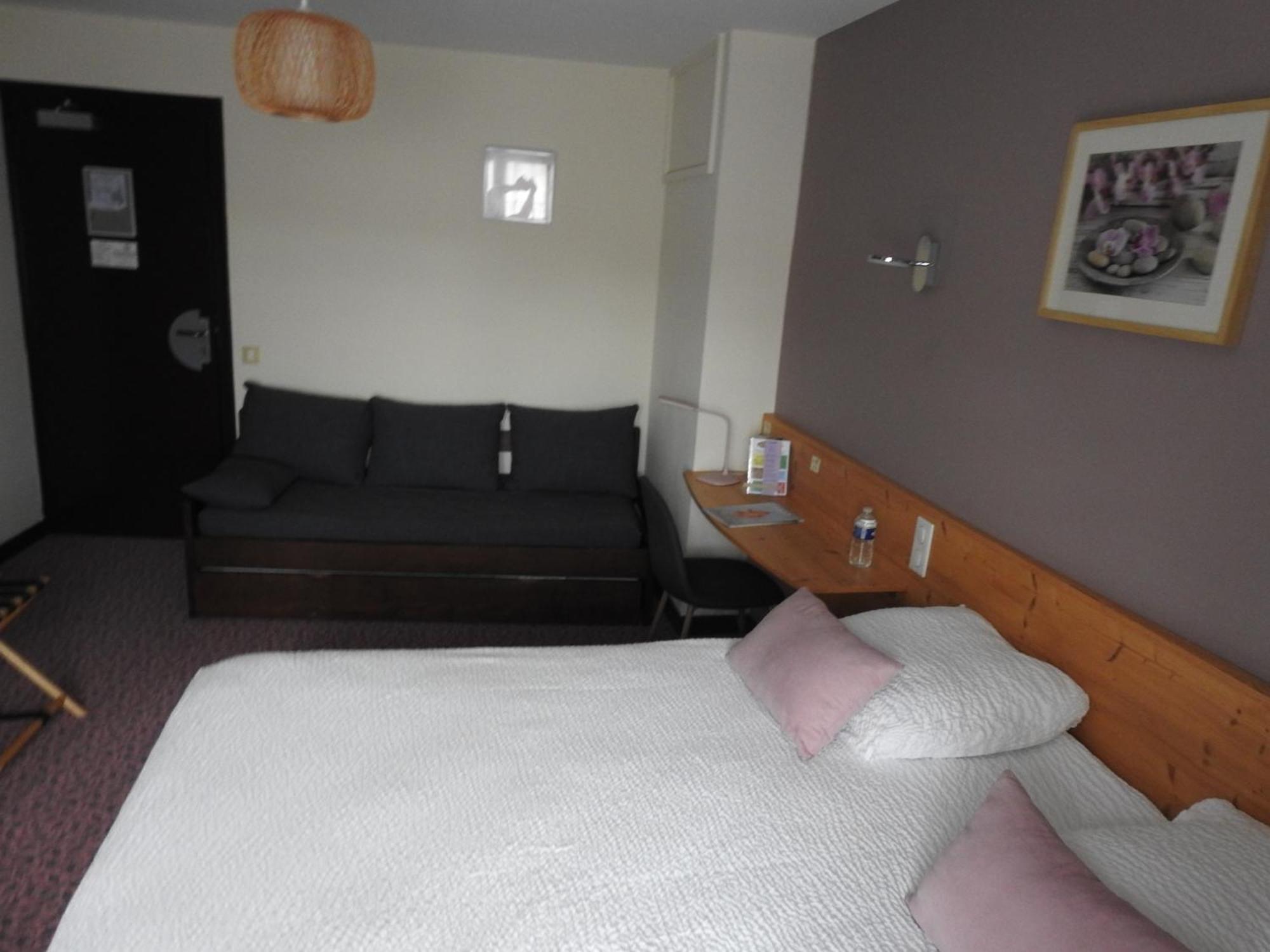 Le Barriol Hotel Saint-Julien-Chapteuil Bagian luar foto