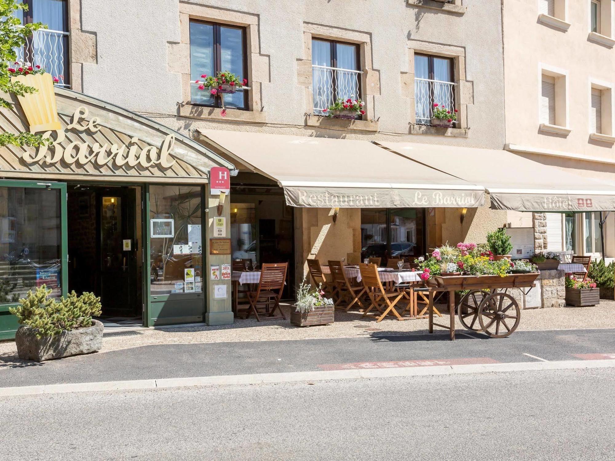 Le Barriol Hotel Saint-Julien-Chapteuil Bagian luar foto